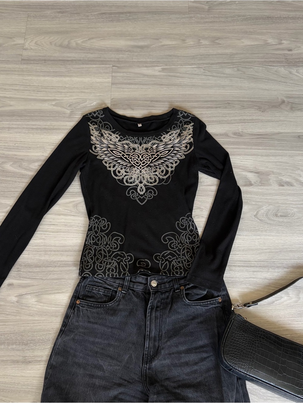 Black Long-Sleeve Scoop Neck Top with Silver Metallic Motif